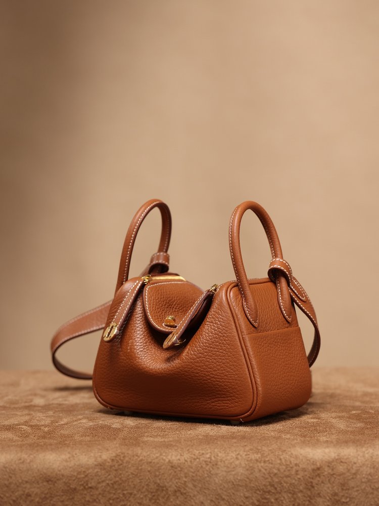 에르메스 Lindy Mini 브라운 골드 버클 백 001-283415
