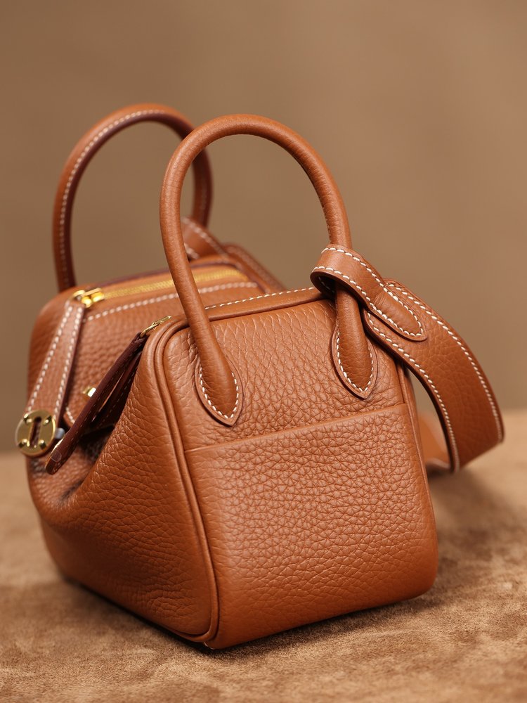 에르메스 Lindy Mini 브라운 골드 버클 백 001-283415