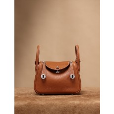 에르메스 Lindy Mini 19cm 브라운 실버 버클 001-283416