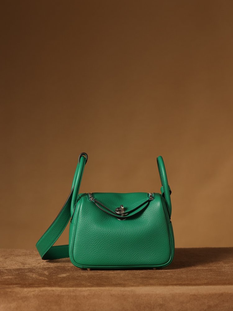 에르메스 Lindy Mini 19cm 실버 버클 벨벳 001-283418