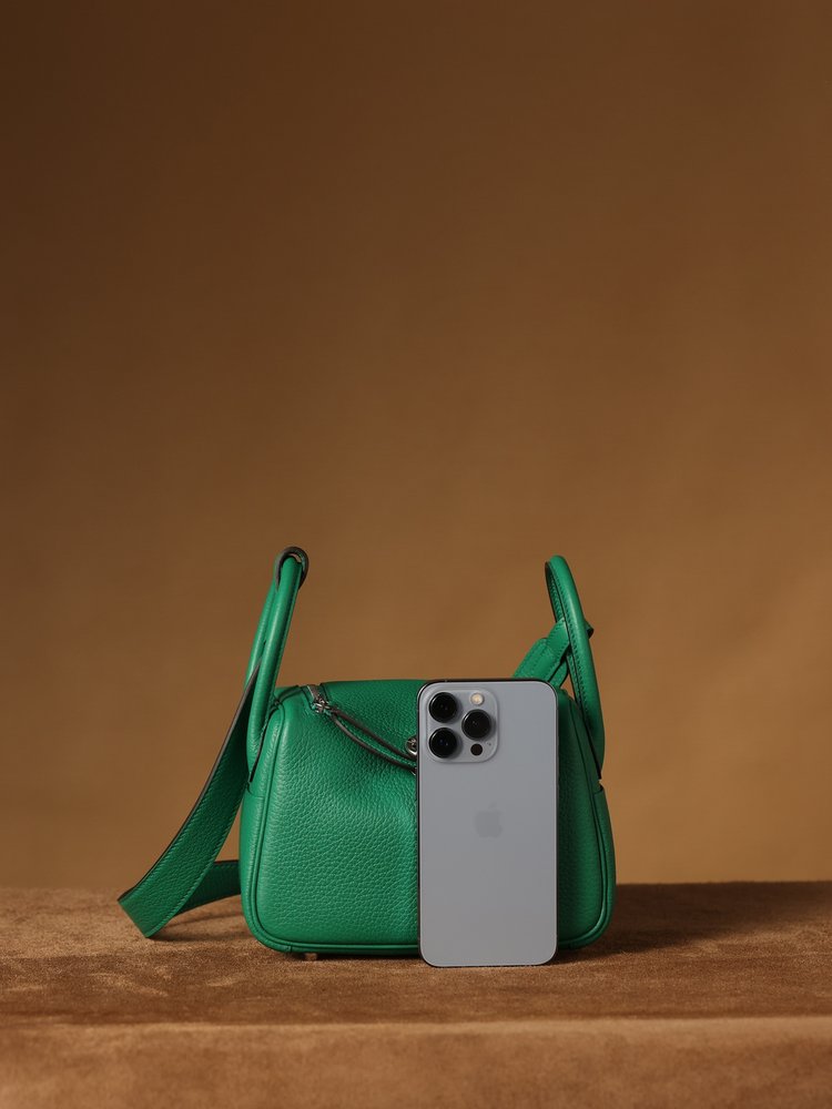 에르메스 Lindy Mini 19cm 실버 버클 벨벳 001-283418