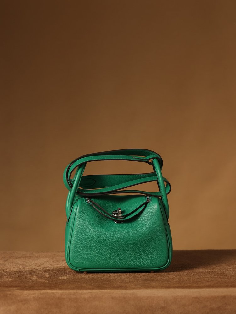 에르메스 Lindy Mini 19cm 실버 버클 벨벳 001-283418
