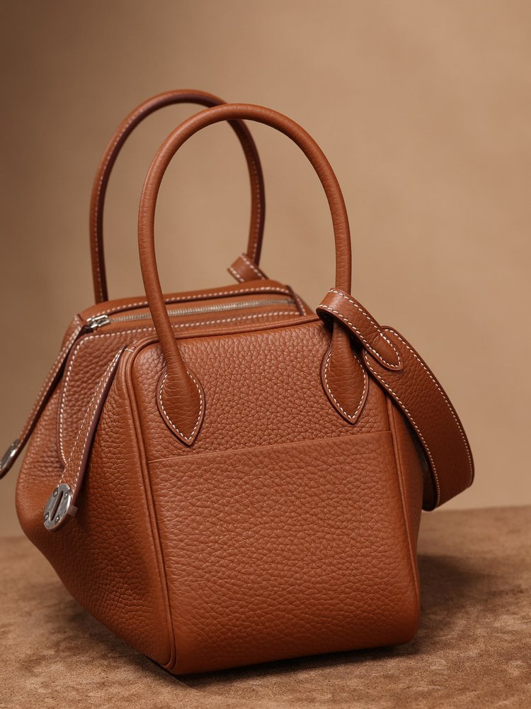 에르메스 Lindy 26cm 골드브라운 실버버클 001-283427
