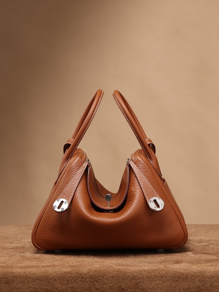 에르메스 Lindy 26cm 골드브라운 실버버클 001-283427