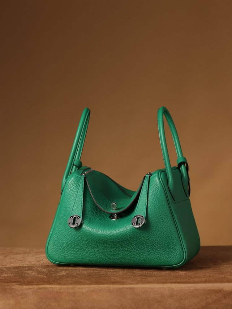 에르메스 Lindy 26cm 벨벳 그린 실버 버클 001-283429