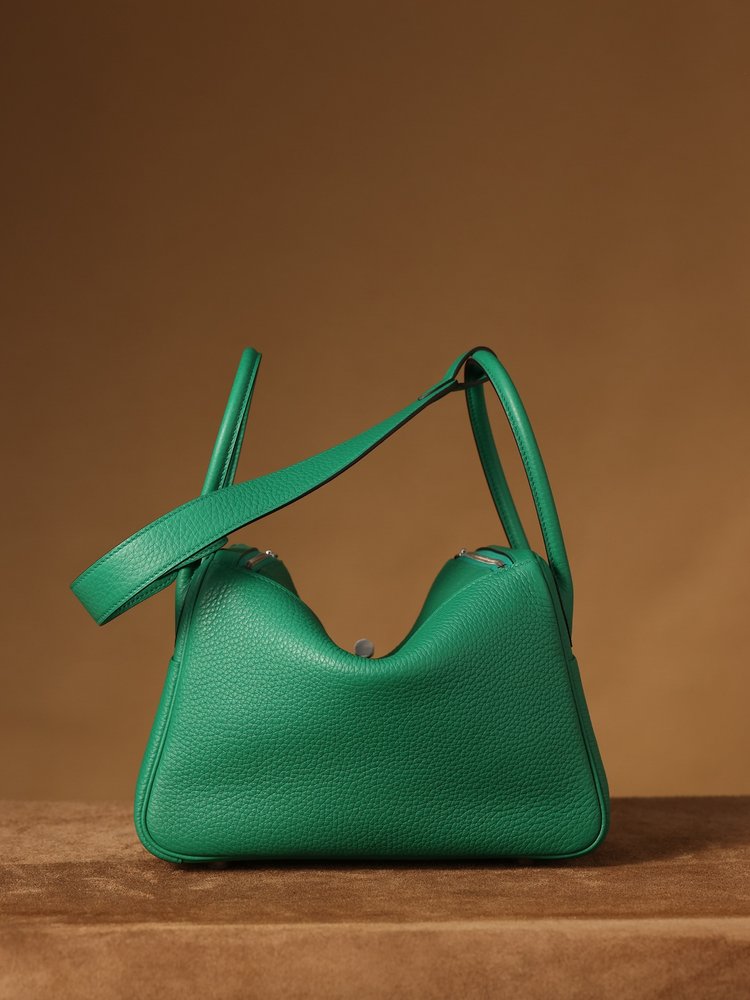 에르메스 Lindy 26cm 벨벳 그린 실버 버클 001-283429