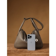 에르메스 Lindy 26cm 회색 은장 001-283431