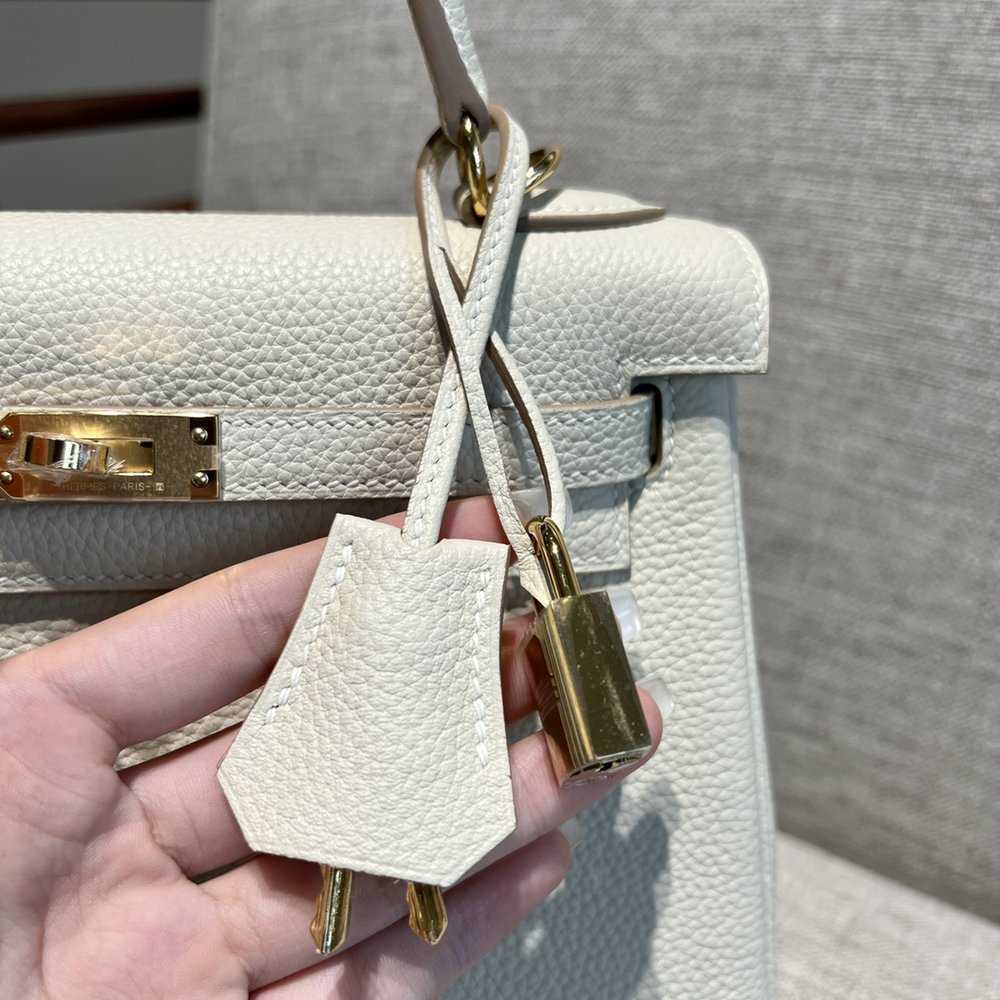화이트 켈리 25cm 핸드메이드 백 001-283449