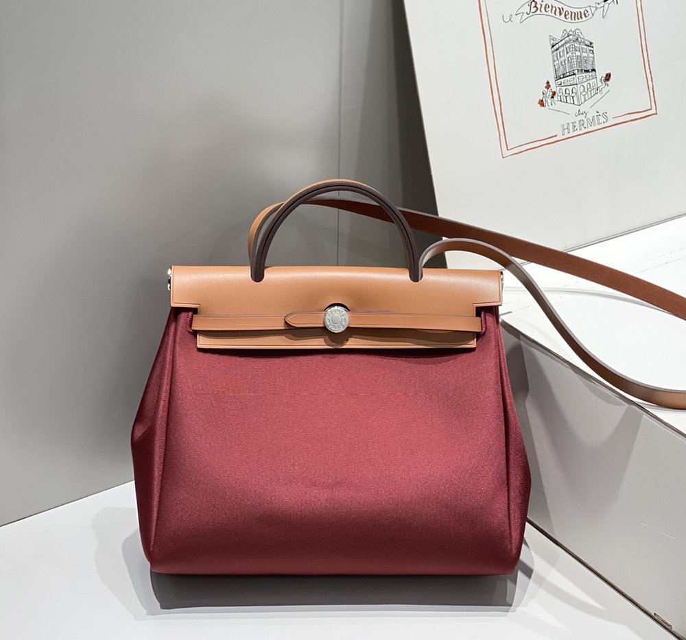 Herbag Zip 숄더백 31cm 001-283453