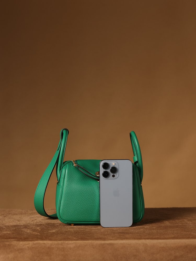 에르메스 Lindy Mini19cm 벨벳 그린 골드 버 001-283454