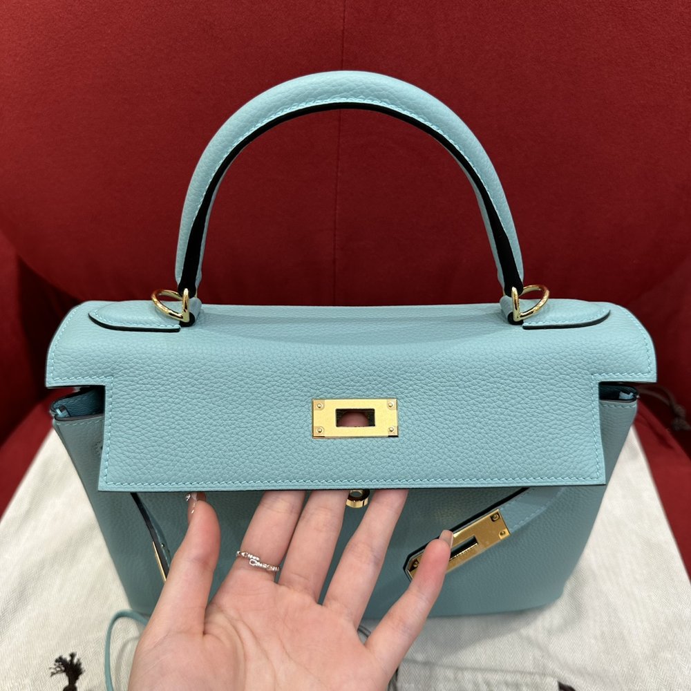 에르메스 켈리 28cm 마카롱블루 골드하드웨어 핸드메이 001-283460