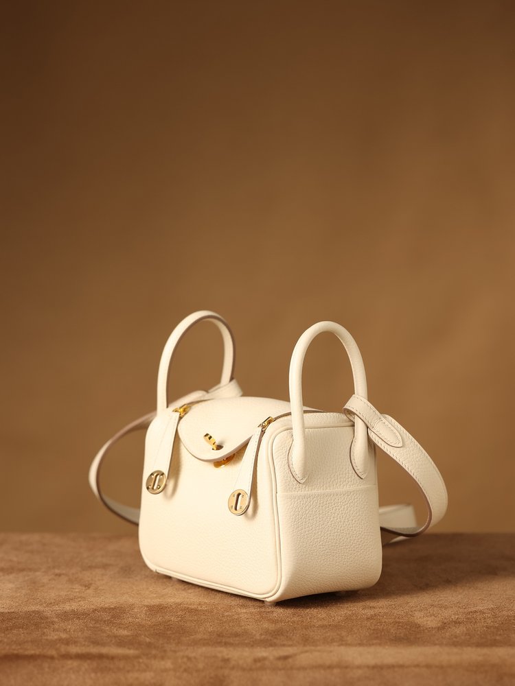 에르메스 Lindy Mini 19cm 크림 화이트 001-283469
