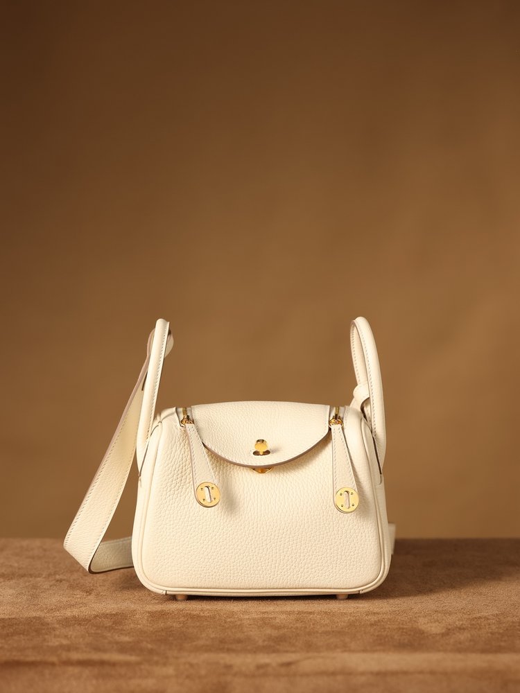 에르메스 Lindy Mini 19cm 크림 화이트 001-283469