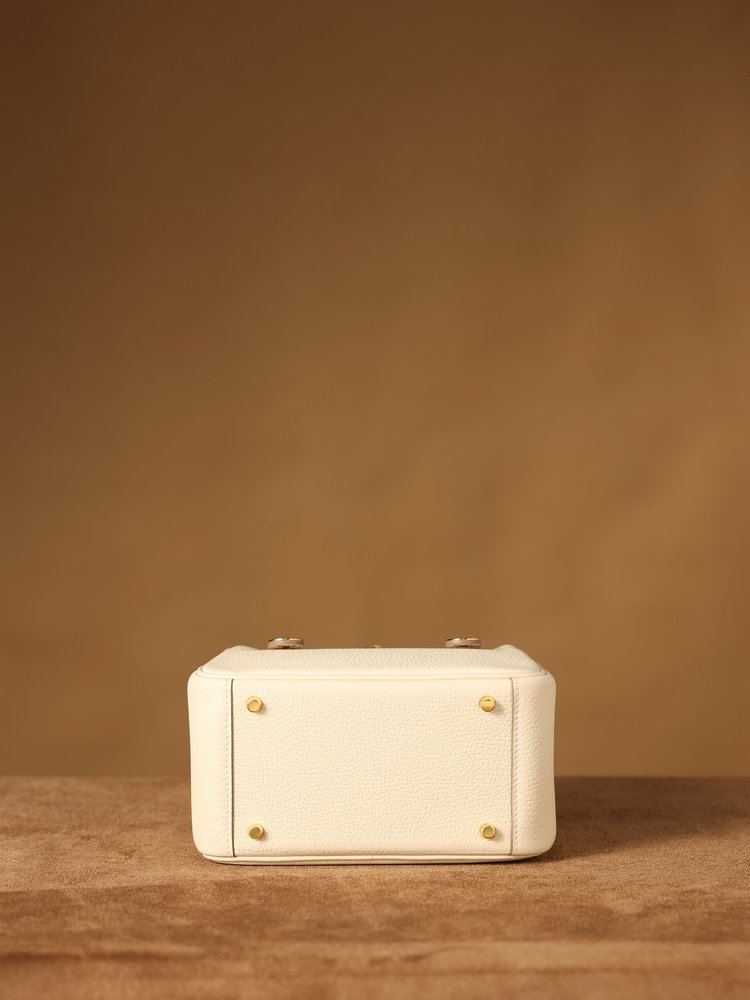 에르메스 Lindy Mini 19cm 크림 화이트 001-283469