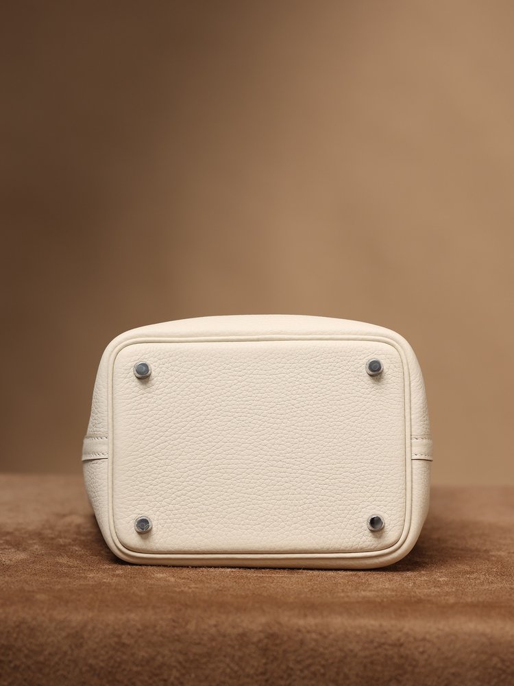 에르메스 피크닉 바스켓 밀크화이트 실버락 18cm 001-283477