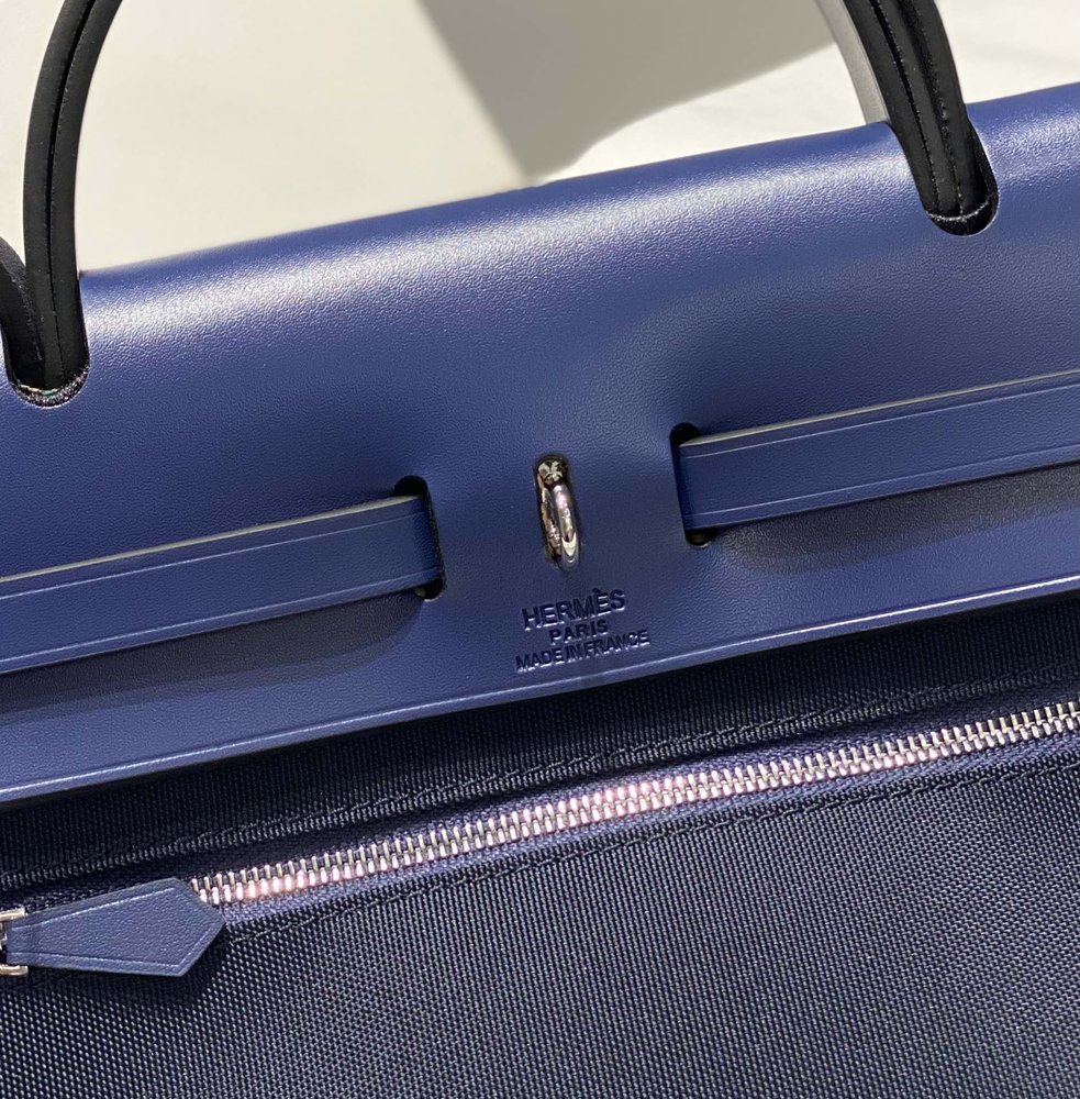 Herbag Zip 핸드백 31cm 001-283480