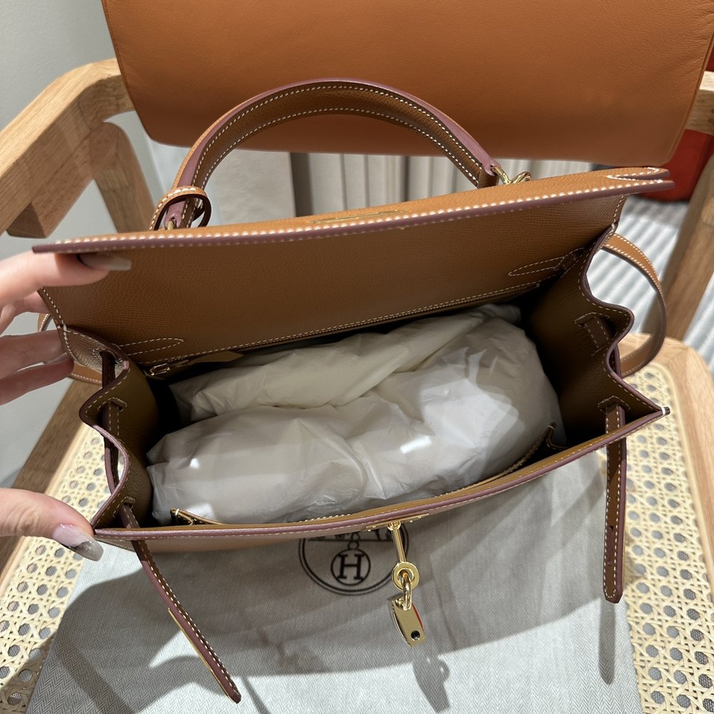 켈리 28cm 골드 브라운 골드 버클 핸드메이드 백 001-283481