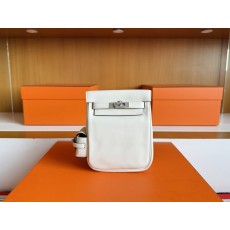 Kelly Jump 미니 크림화이트 swift 가죽 실 001-283546