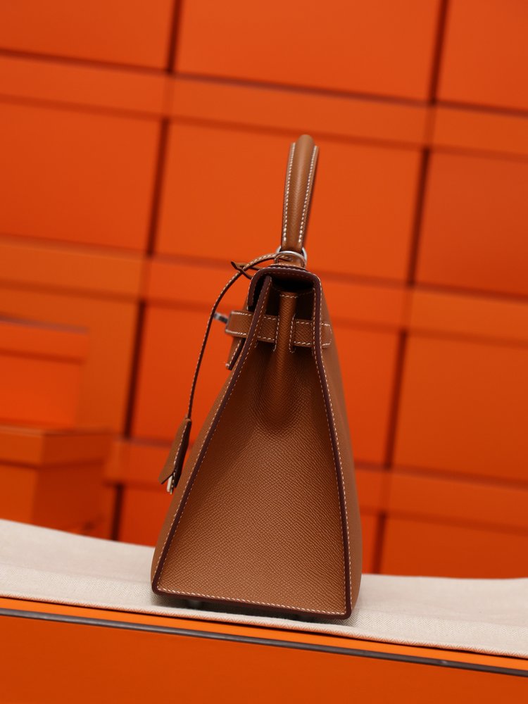 에르메스 켈리 아웃스티치 골드브라운 실버버클 28cm 001-283556