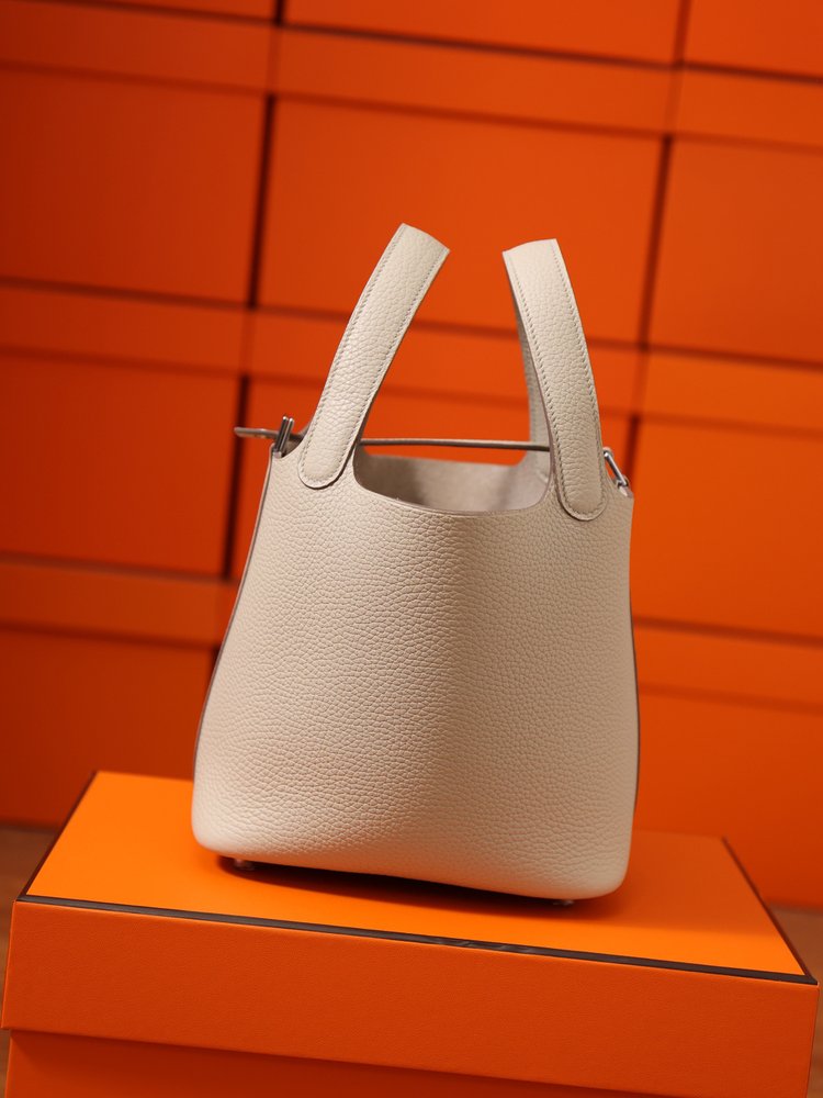에르메스 피크닉 바스켓 18cm 실버 버클 채널 퀄리티 001-283590