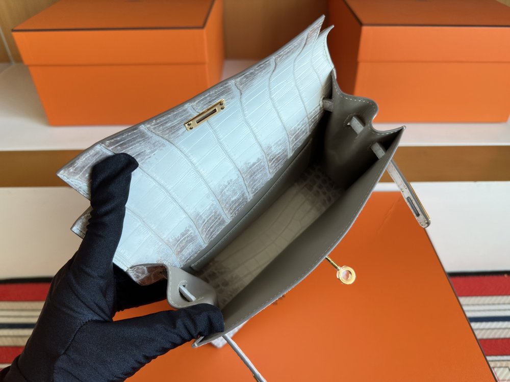 켈리 댄스 22cm 히말라야 나일 악어가죽 골드버클 백 001-283594