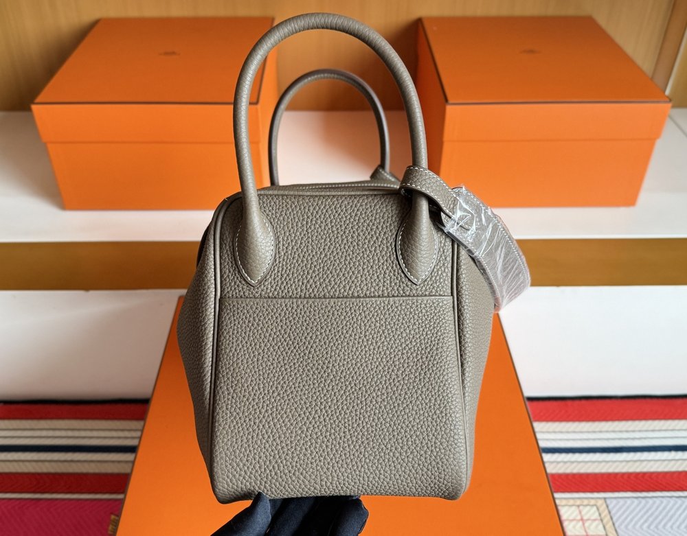 린디 30cm 엘레팡 그레이 골드 버클 백 001-283605