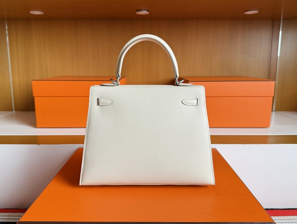 켈리 25cm 밀크쉐이크 화이트 에프솜 가죽 실버 001-283606