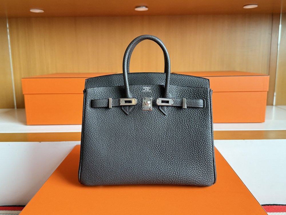 핸드메이드 흑연회색 토고 가죽 은색 버클 가방 25cm 001-283616