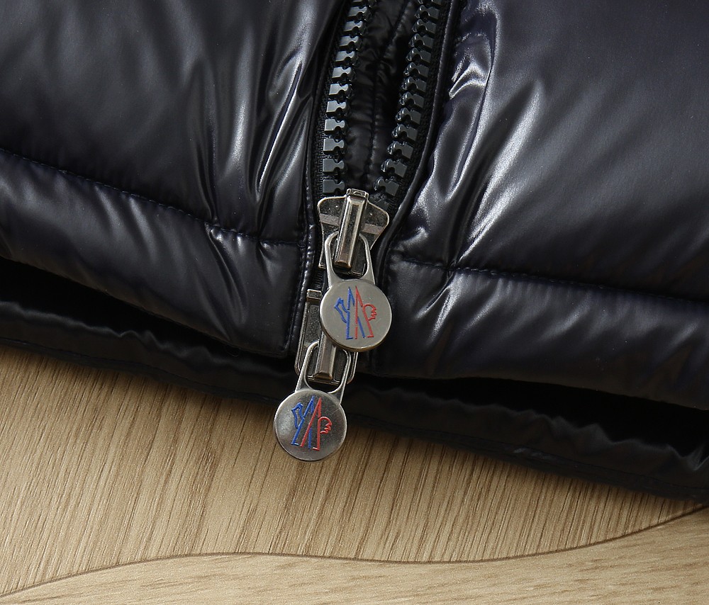 Monc1er 마야 상징적인 다운 재킷 001-283635