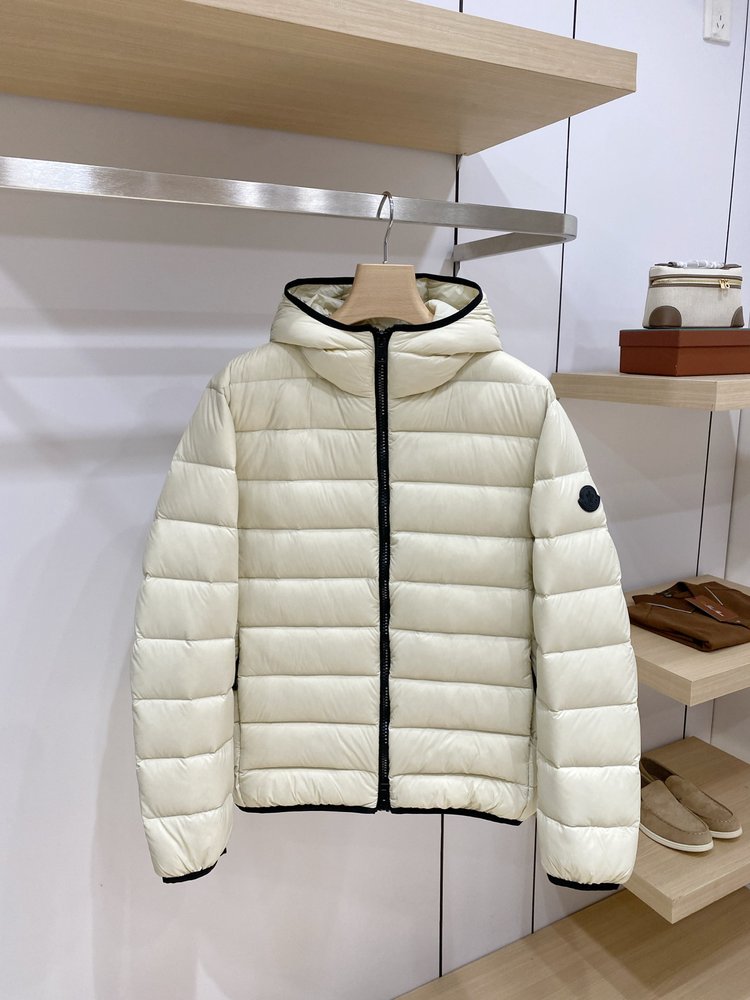 몽클레어 후드 가로 스티치 다운 패딩 점퍼 001-283645
