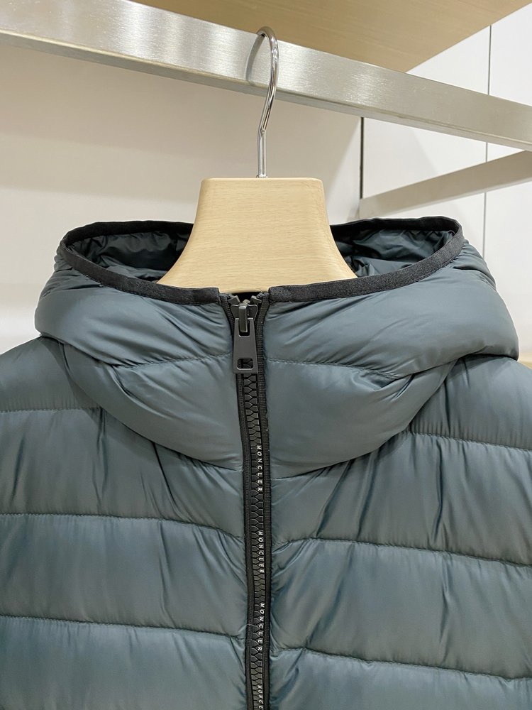 몽클레어 후드 가로 스티치 다운 점퍼 001-283646