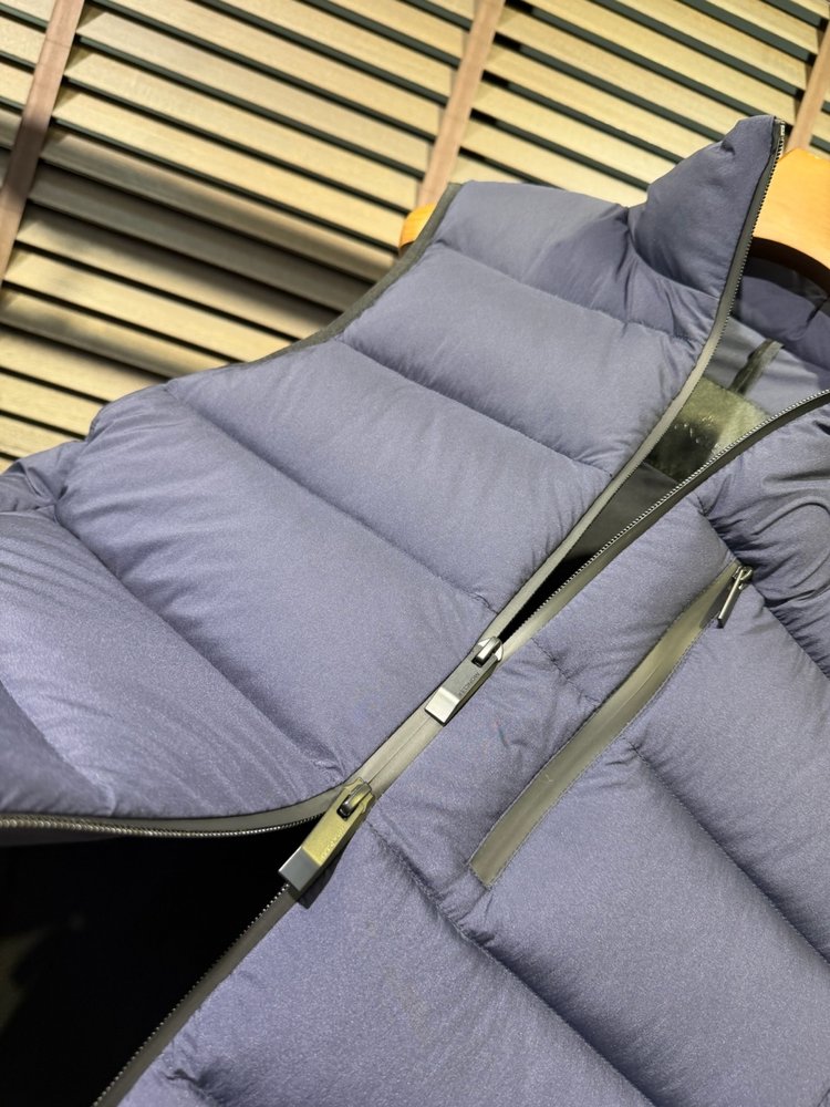 Monc 다운 베스트 2026FW 001-283670