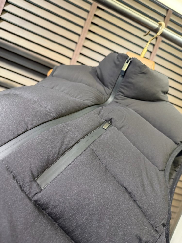 Monc 다운 베스트 블랙 블루 그레이 001-283672