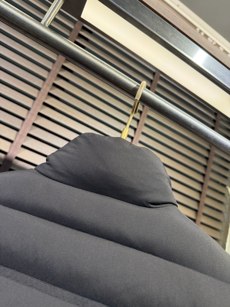 Monc 다운 베스트 블랙 블루 그레이 001-283672