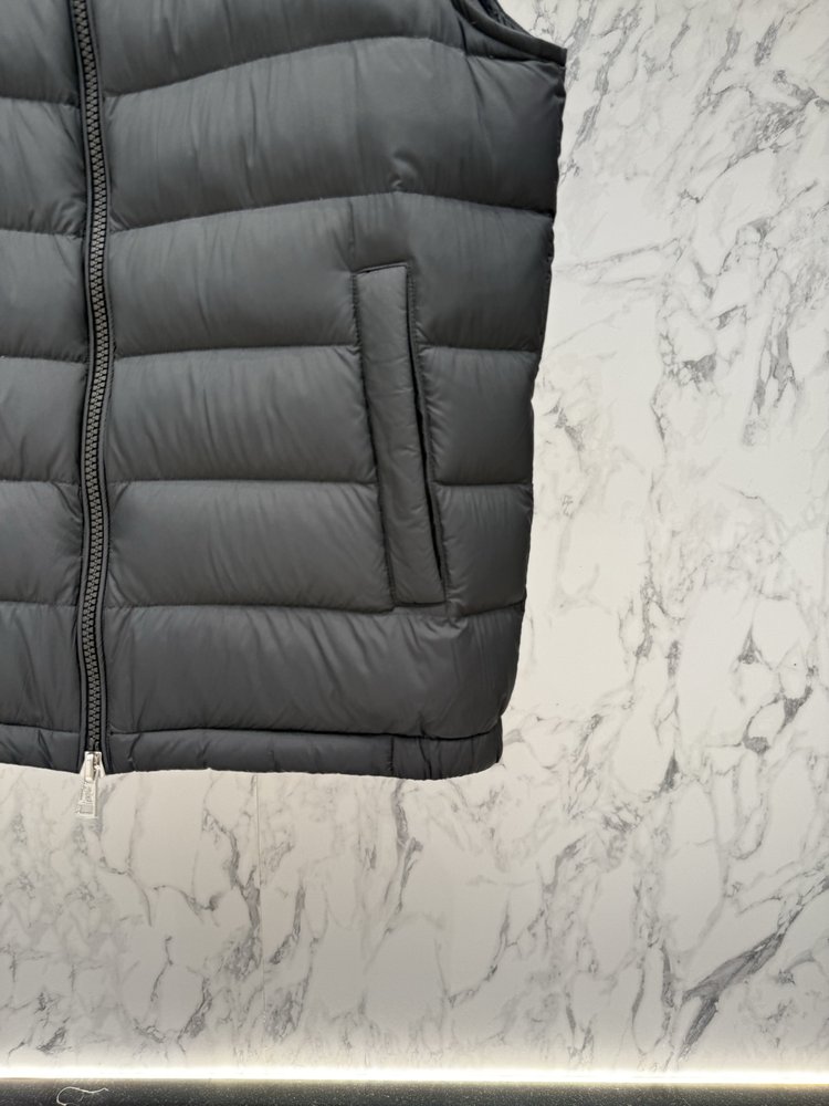 Monc1er 새로운 슬림핏 다운 재킷 001-283678