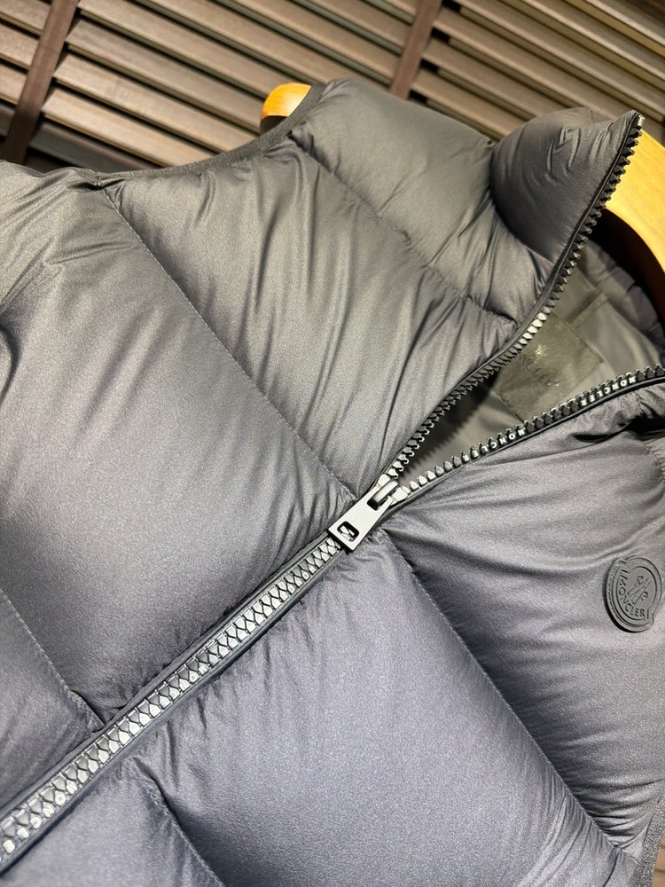 몽콜 FW2026 다운 베스트 001-283685