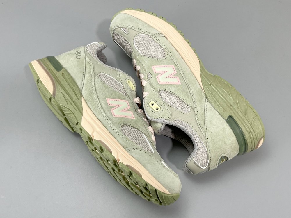 XC 버전 New Balance 레트로 러닝화 001-283837