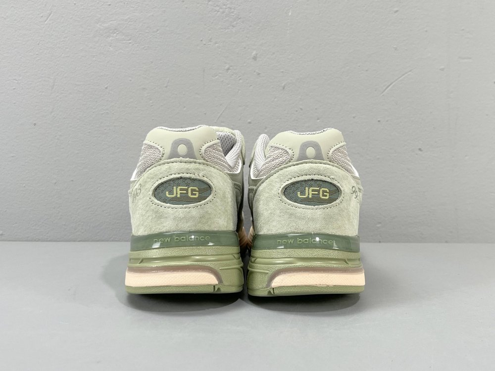 XC 버전 New Balance 레트로 러닝화 001-283837