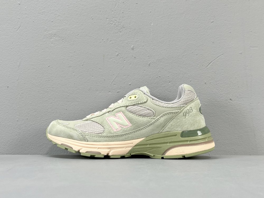 XC 버전 New Balance 레트로 러닝화 001-283837