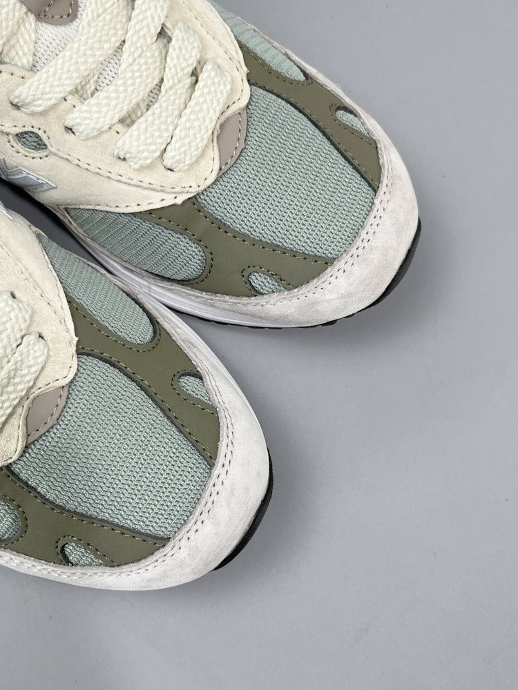 XC 버전 NB993 Kith 콜라보 러닝화 001-283840