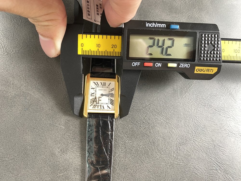 AF 까르띠에 올드 탱크 24mm 001-284041