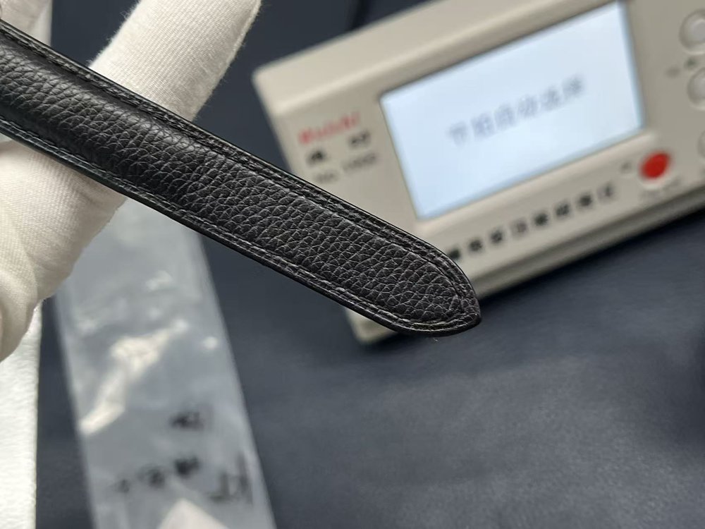 까르띠에 탱크 머스트 V9 버전 시계 001-284103