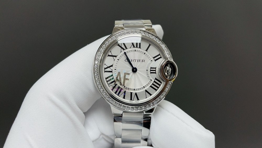 AF 카르티에 발롱블루 33mm 실버 케이스 다이아 스 001-284112