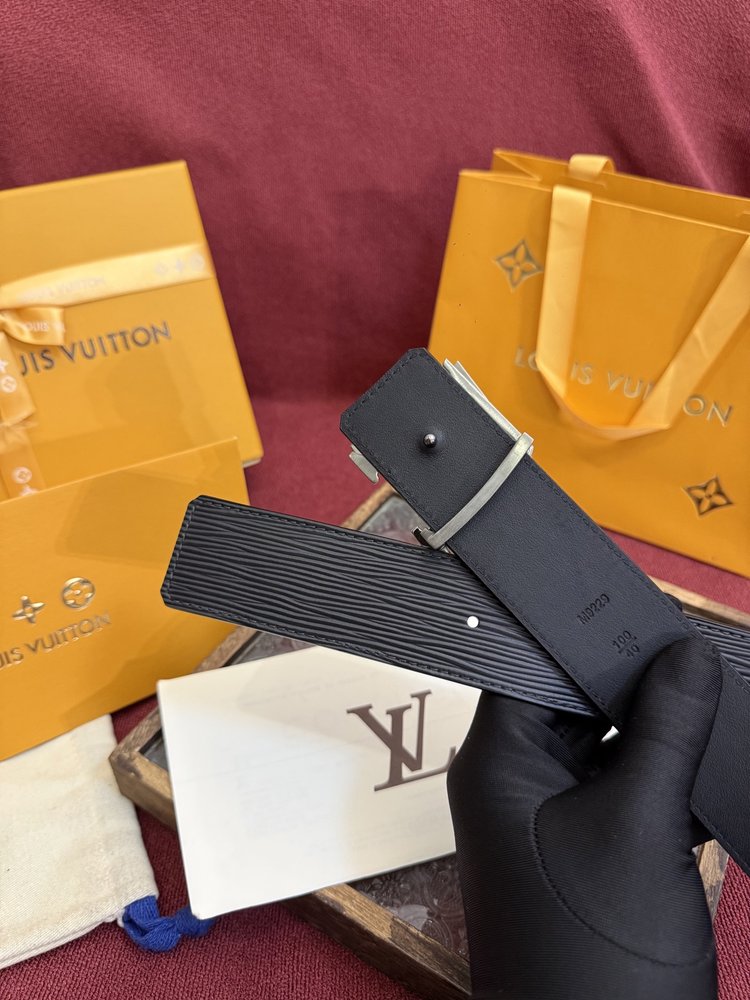 루이비통 양면 벨트 001-284144