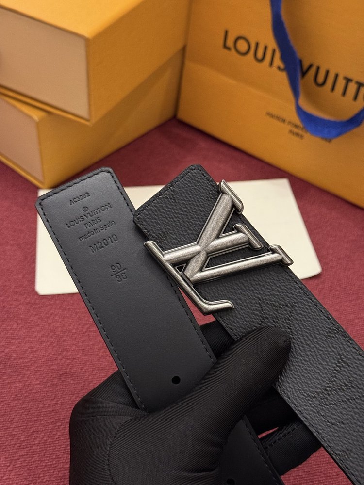 LV 모노그램 리플렉티브 리버시블 벨트 40mm 001-284197