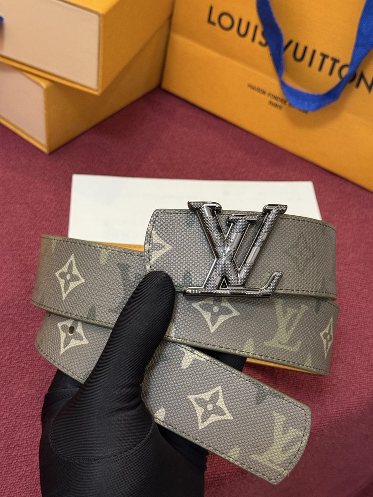 LV 모노그램 리플렉티브 양면 벨트 40mm 001-284199