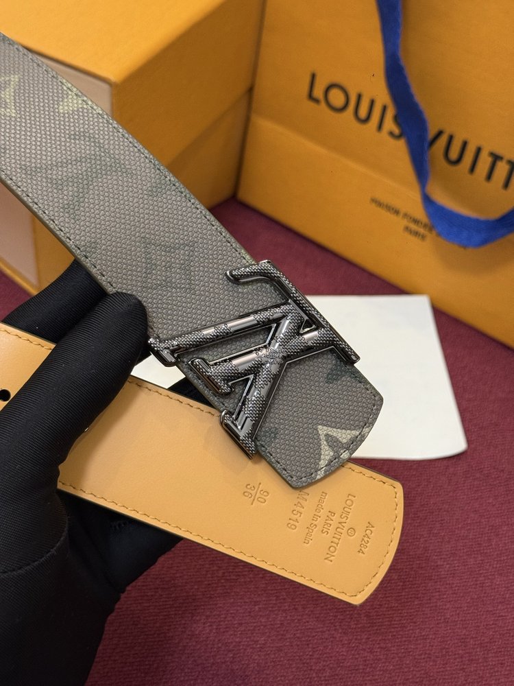 LV 모노그램 리플렉티브 양면 벨트 40mm 001-284199