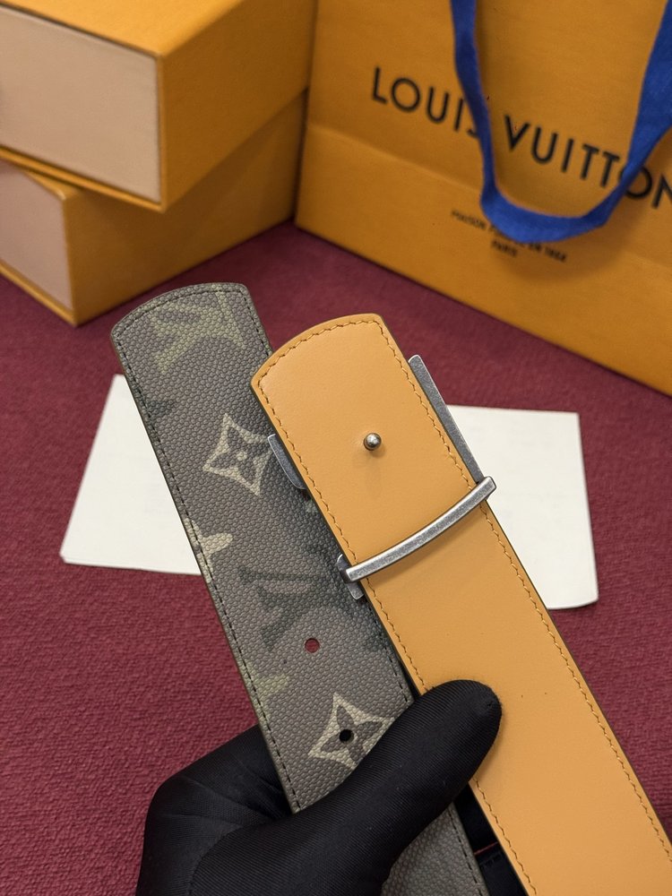LV 모노그램 리플렉티브 리버시블 벨트 001-284200