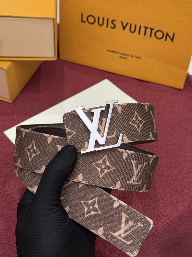 LV 이니셜 모노그램 데님 벨트 001-284210