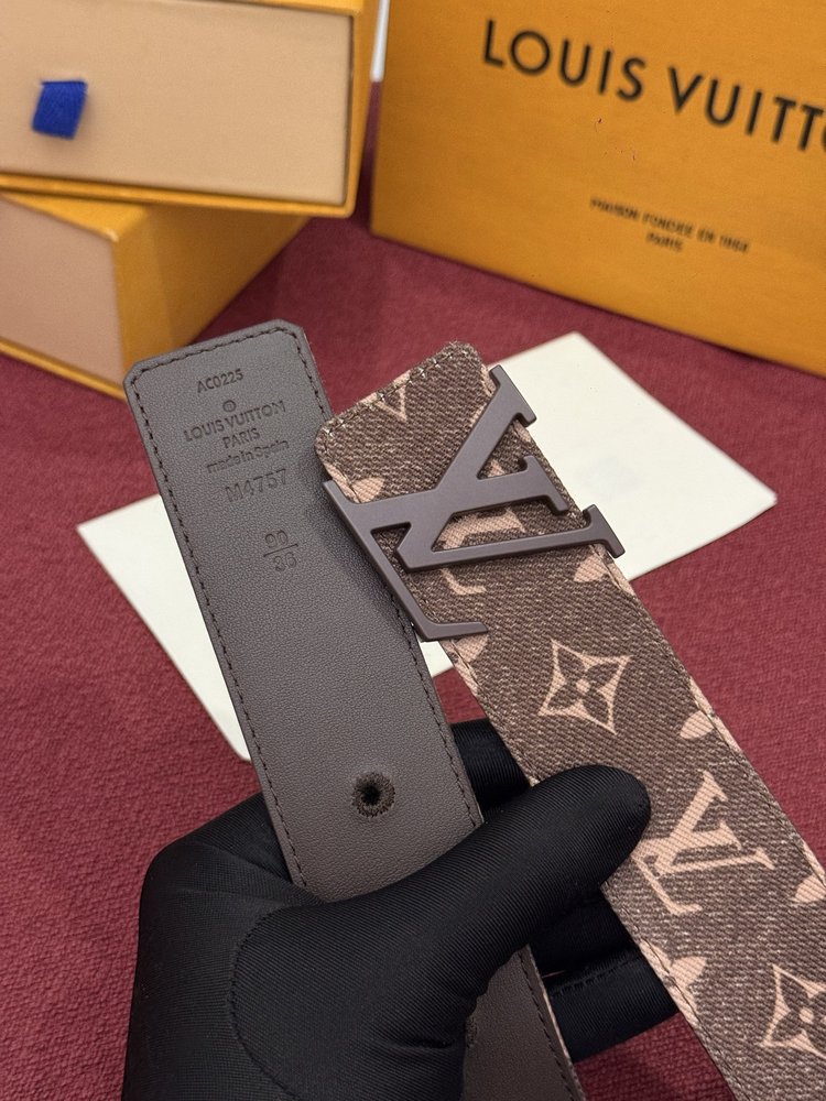 LV 이니셜 모노그램 데님 벨트 001-284211
